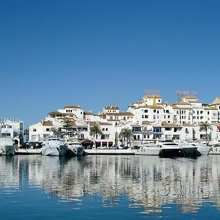 Апартаменты Banus Boutique Muelle Del Ribera *