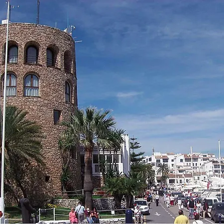 Banus Boutique Muelle Del Ribera Апартаменты *