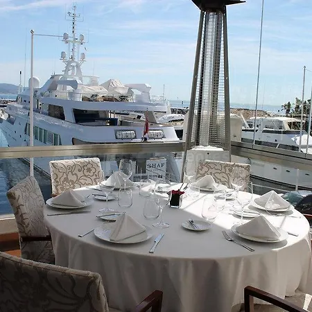 Апартаменты Banus Boutique Muelle Del Ribera *